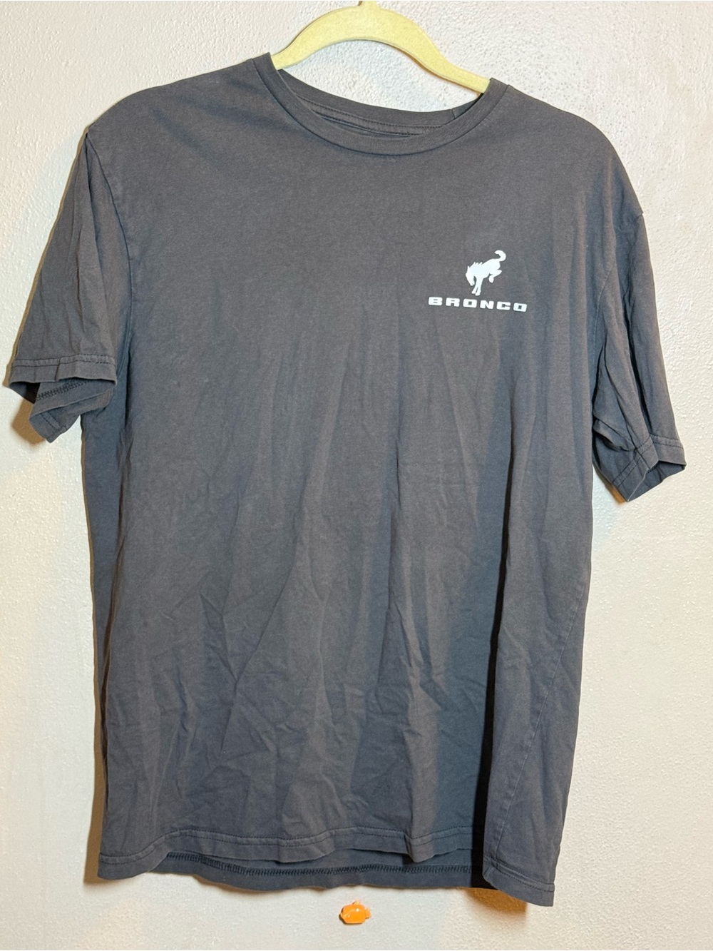 Medco Men’s Gray Bronco Since 1966 w/ American Flag sz Large